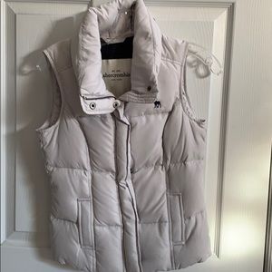 Abercrombie & Fitch Vest